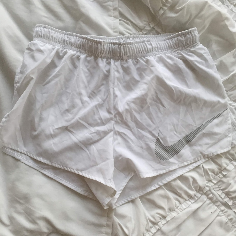 White nike running shorts S